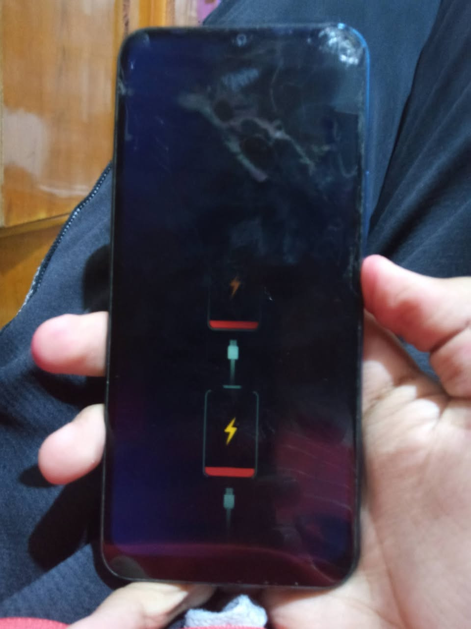 سلام عليكم اخوان Infinix Hot 8 للبيع شاشه كدام عينك شويه طافيه من الصفحه السعر 20
للاتصال ***********
