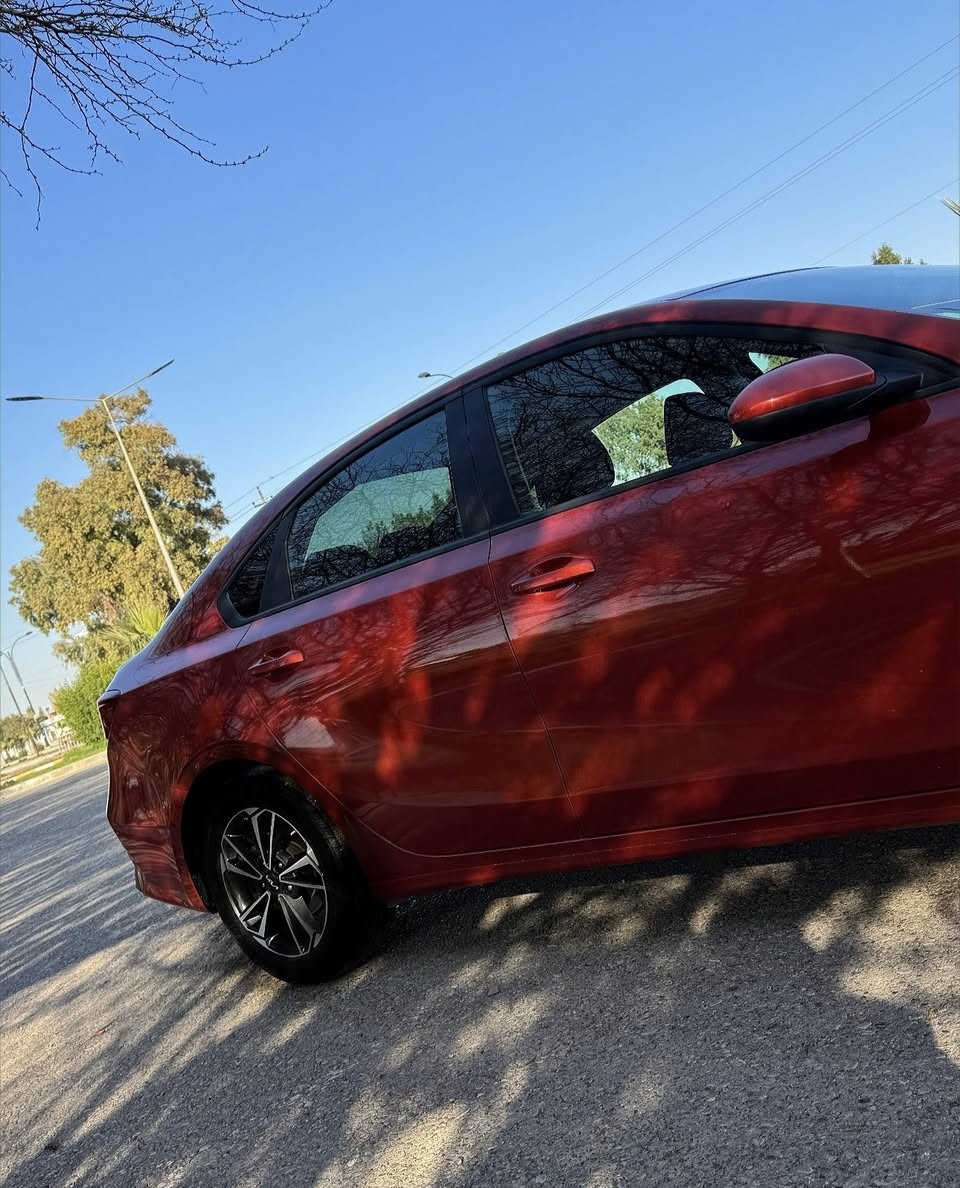 سلام عليكم للبيع
فورتي رقم اربيل 
موديل 2024
ماشي 23 الف
محرك 2000 دوش المرغوب
موصفات  LX
شاشه كبيره
كاميرا  وكاربلي
رادارات اماميه وجانبيه
تحديد سرعة وتحديد مسار
 3 انضمه قيادة 
ويل كروم
سياره جديده وضرر بابين صبغ فقط 
بدون دواخل
وسعر  149 ورقة 
***********
