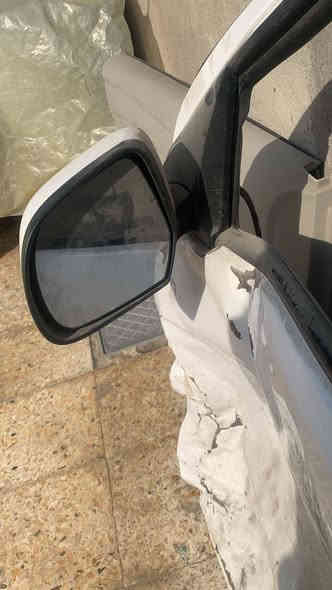 باب نيسان سني هندي 23 بي حادث مثل مافي الصوره مع مرايه جانبيه مع يدات الباب الداخليه والخارجيه مع بطانة باب  علما الجامه مكسوره يعني ماموجوده  الباب تفصيخ السعر 150 بي مجال للاستفسار *********** يوجد واتساب مكان الباب البصره المعقل
