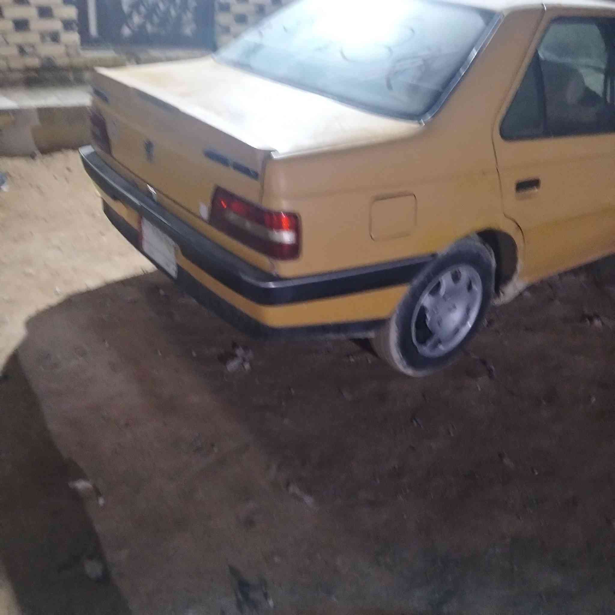 سلام عليكم بيجو 405 2010 رقم نجف سنويه 28 السعر 26.       ***********
