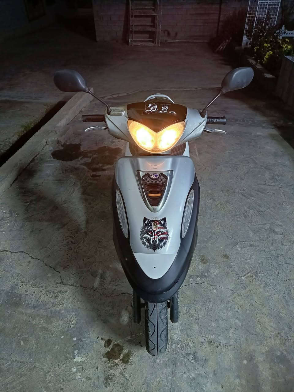 السلام عليكم  للبيع دراجه رص دراجه حلوه وبعد احلى من صوره كامله ومرتبه وكلشي شغال مكان رمادي جويبه السعر 325 وبيها مجال اتصل علرقم ممتواجد خاص ***********
