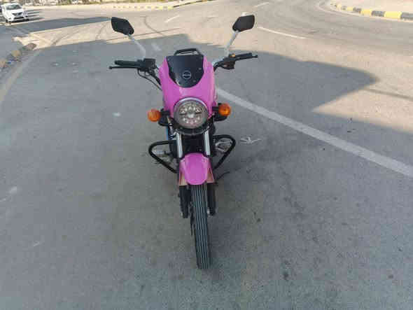 سلام عليكم دايوان للبيع موديل 23 اوراق اصولي مكفوله كفاله عامه برقي مامفتوح بيهه بعدهه بتواير الشركه محرك 200 مكان واسط قضاء الحي سعرهه 1950 وبيهه مجال بصيط جدن واتصل وبيك خير ودلل *********** ملاحظه  اخوان قسمن بالله العضيم 1900 اله ربع دينار ماترهم قفل 1900 لحد يخابر ويكسر بسوكهه لن بعدهه باكيت
