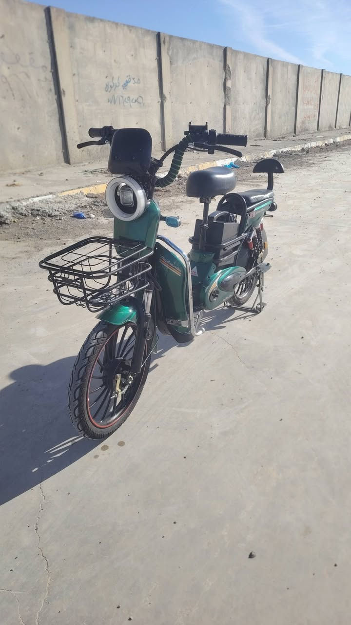 السلام عليكم بيسكل🚲 شحن للبيع موديل2025 سرعه 99💯4نمر تيرات جديد  ليت زينون كامل مكمال💯 بك ليت شقال شحنه جديد5بطريات جديد بيسكال🚲 فوللل نضافه دبالاشاره السعر 250او بي مجال للشراي خابر او ادلل ***********مكاني كركوك دوميز
