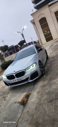 ٥٣٠i • ٢٠٢١ • فول مواصفات