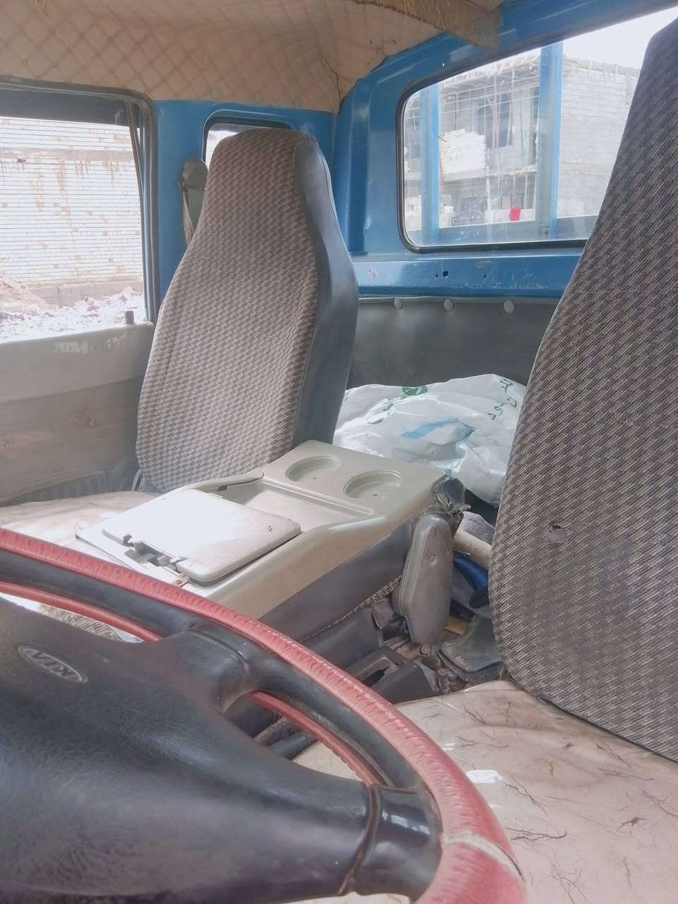 السلام عليكم كيا بنكو 95خير من الله سياره متعوب عليه سنويه لل29هزه جديده السعر 58وبيهه مجال حك الجيه للاستفسار ***********المكان بغداد المشتل
