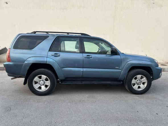 للبيع تيوتا فور رنر 2004 كفاله عامه من الحادث كلها ليبل واحد كير ومحرك وصدر وتبريد وتخم تاير كله جديد جاهزه من كلشي بدون اي نقص فقط بيها مكانات جراد 
رقم بغداد دولي بأسمي تحويل مباشر سنويه 2030
السعر 97
***********
*********** بغداد
