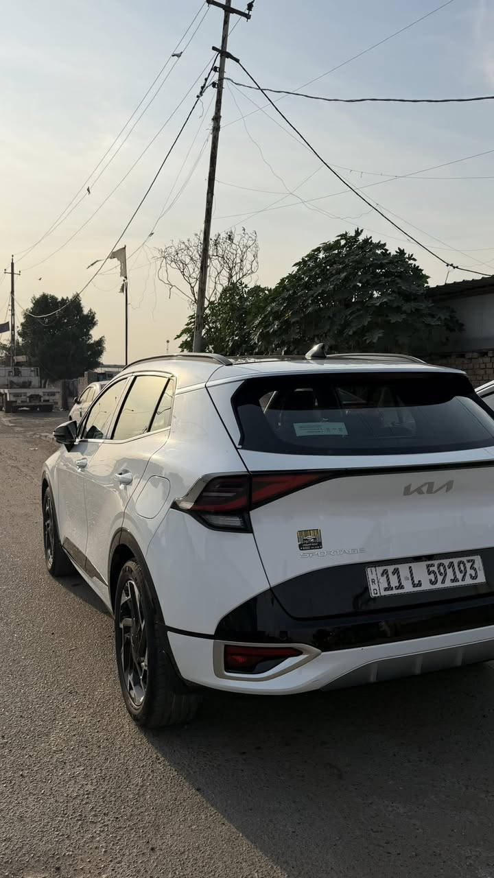 سلام عليكم
للبيع كيا سبورتج 2024 خليجي ماشيه ٢٩ ك رقم بغداد الانكليزي سيارة فول مواصفات 1/1 جيتي لاين  معروفه مواصفات الجيتي لاين فول للاخير 
بصمة 
بونراما 
كشن كهرباء
جنطة كهرباء
تدفئة كشنات وستيرن
مود درايف
لد امامي خلفي
شاشة ديجيتال
حساس امامي خلفي 
مري كهرباء
سبير منازل 
مكاني بغداد صليخ ال ٦٠٠
للاتصال ***********
السعر ب ٢٦٥ وبيها مجال بسيط علماً ان السياره نضيفه كلش مكفوله كفاله عامه بس بيها ٣ شخوط صغار مكحلهن باقي كله مكفول
