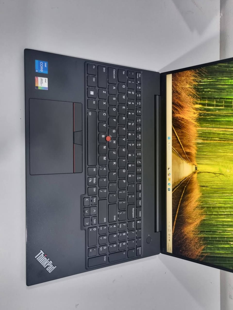 Lenovo ThinkPad E16
• المعالج: Core i5 1335U
• الرام: 16GB 
• التخزين: 512GB ssd
• الشاشة:  16 بوصة 
• البطارية: 47Wh 
• معالج رسومات: Intel® Iris® Xe
  
سعر 700 الف


**إذا كنت صاحب هذا الإعلان وتريد حذفه لأي سبب، رجاءا أرسل رسالة إلى الدعم الفني**