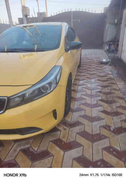 السلام عليكم
وارد امريكي جاملغ امامي اليمن 
فورتي 2017
مواصفات سياره 
شاش 
تحكم ستيرن 
كشن كهربه 
تخم تاير جديد 
دوشمه جديد 
مكينه 2000
سياره كير محرك خير من الله لا تبخير ولا تنقيص 
سعر سياره 125وبيه مجال بسيط 
***********
