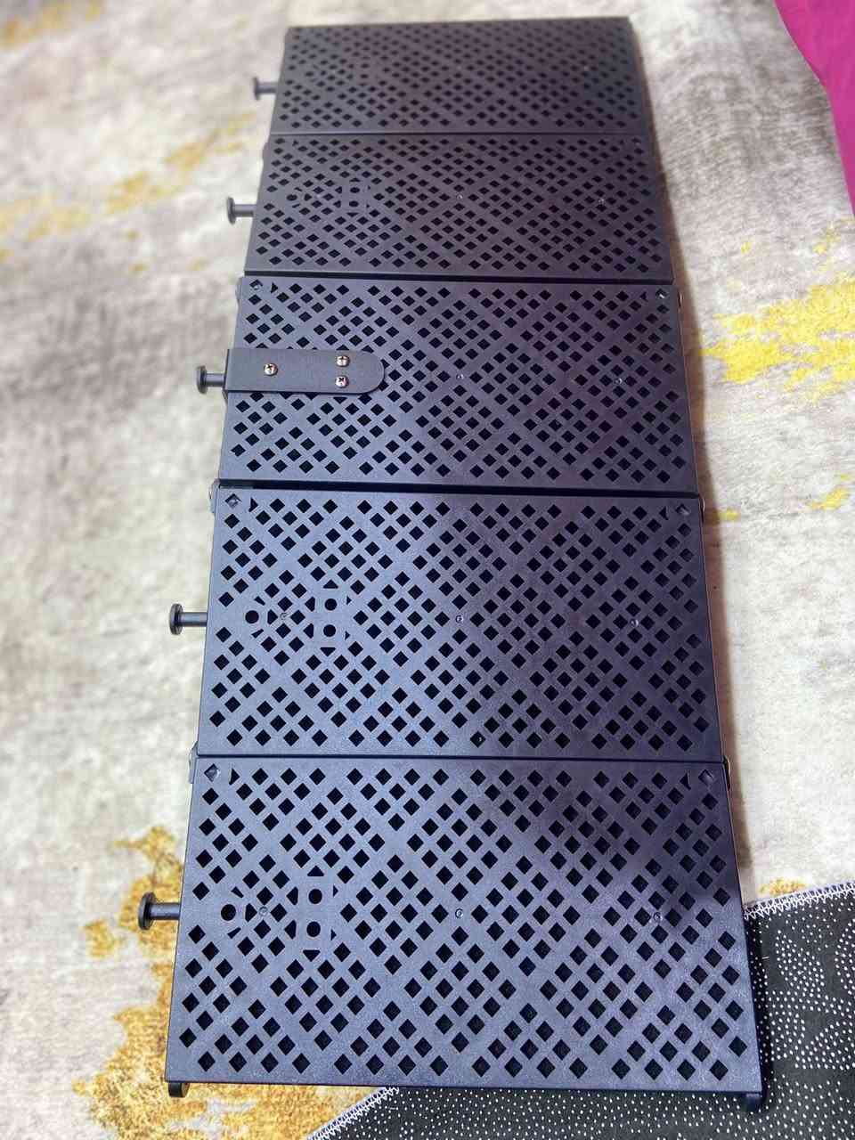 • عزل الضوضاء: يمنع صدى الغرفة والأصوات المحيطة من الدخول للمايكروفون.
• تركيز الصوت: يخلي صوتك "ناشف" ونقي، وكأنك تسجل في استوديو احترافي.


**إذا كنت صاحب هذا الإعلان وتريد حذفه لأي سبب، رجاءا أرسل رسالة إلى الدعم الفني**