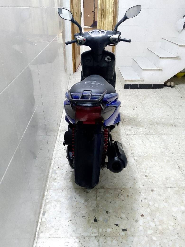 دراجه سكنس ياباني سرعة 140 مكينه حلوه ناعمه شلعه قويه كهرباء كوله شغال نكره سلف هندر اوراق بسمي الدراجه كامله نضيفه السعر 425 بغداد الشعب رقمي ***********
