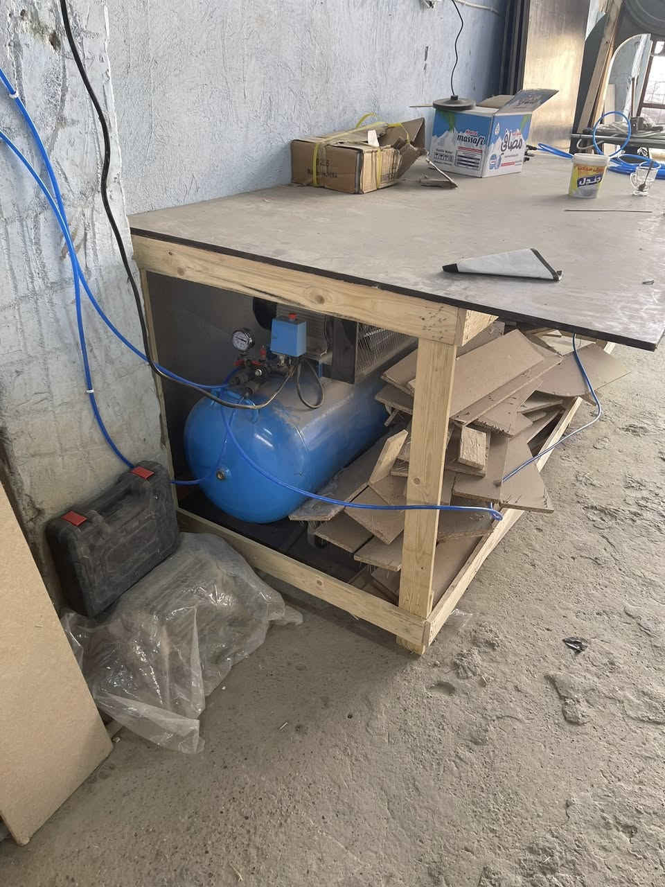 سلام عليكم معمل كامل للبيع للستفسار اتصل ابيع معمل كامل لاحد يتصل يكولي تبيع الميشار او لولب بحد ابيع كامل وهاي  والمو شراي لايتصل غراض المعمل للستفسار ***********
