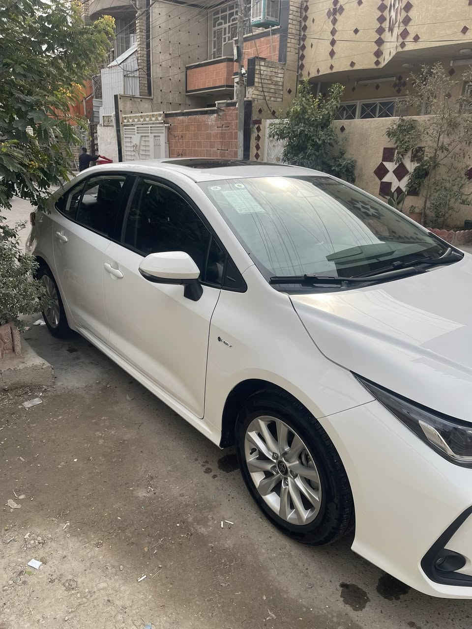 السلام عليكم

كورلا شكل الخليجي كفالة عامة موديل ٢٠٢٥ فول مواصفات 
ماشية ٩ الاف فقط السيارة كلش نظيفة 
موصفات 
فتحة 
بصمة+ دخول ذكي 
كشنات جلد 
قيادة ذاتية +خروج عن المسار+مثبت سرعة+ توقف ذاتي
تحكمات +شاشة+كاميرا خلفي دوارة
وباقي المواصفات المعروفة
السعر ١٥٢ وبيها مجال بسيط حك الجية فقط
مكاني بغداد الشعلة 
***********
