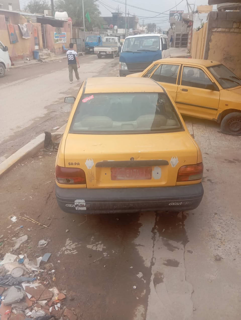 السلام عليكم سايبه 2012 سياره شغاله وجاهزه وين ما تريد تطلع بيها ما اندل صاحبها سنويه عظم عاج اتكفل سرقه وعشائر السعر 6 ورقات عنوان بغداد المدائن رقم الهاتف ***********
