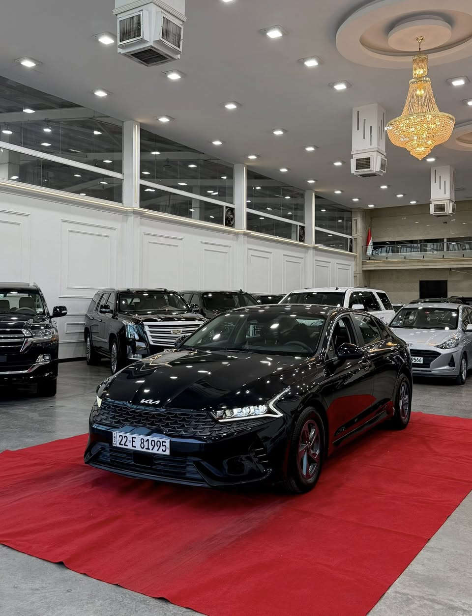 السلام عليكم 
‏ K5  
موديل : 2022 
ماشية : 50 الف 
المواصفات 
شاشة 
كاميرا 
تحكم ستيرن جهتين 
كروز سرعة 
رادارات 
تحديد مسار 
قياده ذاتيه 
سايد بريك دكمة 
اوتو هولد
شاحن موبايل 
لايت زنون 
لد امامي 
بك لايت لد 
مكينة 1600 توربو 
ويل كب كروم 
نظام سبورت 
نظام ايكو 
أنظمة قيادة ( Comfort - Sport -Eco)
(رقم إربيل بأسمي وكالة او تحويل ) 
ملاحظة : السيارة( كلين تايتل ) بدون حادث بدون صبغ بدون تبديل. بدون ايرباك فقط بارد بسيط بجاملغ الامامي 
السيارة جاهزه من كلشي بدون اي نقص . 
السعر : 158 وبيها مجال بسيط 
العنوان : بغداد الكاظمية قرب مرور الكاظمية معارض جكوك شركة البحر المميز 
للاستفسار 
عبدالرحمن 
 ***********
 ***********
