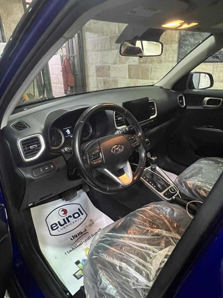 سلام عليكم هونداي فينو موديل 2021 فول مواصفات امريكيه حادثها بلجاملغ الخلفي رقمها اربيل مكان السياره بغداد السعر 135 وبيها مجال بسيط (***********)
