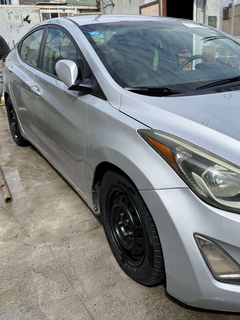 سلام عليكم النتر موديل 2015 البيع فقط سياره جاهزه من كل نواحي كير مكينه تبريد خير من الله رقم بغداد جديد و هزه جديده بسمي تحويل مباشر ماشيه 81 ألف سياره بيه صبغ احزام بس سعر 105 وبيها مجال مكاني بغداد الدوره ابو دشير *********** بغداد, العراق
