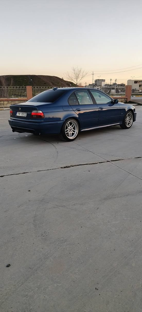 سڵاو
BMW
سەقەربۆ فرۆشتن مۆدێل 2002 مەنەفێست مەکینەی 528 گێڕ توماتیک S عادی  واتە 3 گێڕ ناوزەرد ناو فۆڕمیکا هه ردوو دەعامی mتایەو ویلی m بێدەعمو لێدراو ساڵان سای کۆنتڕۆڵو سپۆڕت موسوبڕاوە دەعموو لێدرو بەشەرت گێڕو مەکینەی بەشەرتی فیتەر تەبریت ساردوو گەرمی مزبوتە تەقەو ڕەقەی نییە بەدوای مەسروفا
 مەگەری  سەرفو دوکەڵو بوغاری بەشەرت  سعر 48  تۆزێمەجال گەڵا شوێن هه ڵەبجەی تازە ژمارەی موبایل *********** 
قیستو  قەرزم نییە دار بنديهكان, السليمانية
