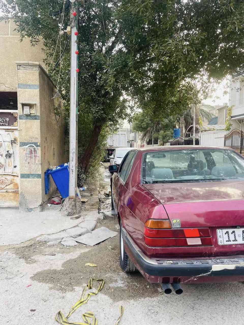 بي ام موديل 1991 مصبوغه عام للجماليه
كشنات بلاد

ويل خليه اصلي

حداديه امامي خلفي 

سلايد شغال طكتين 

كمبيوتر سكيورتي قفل سياره برمز كلها شغال ك تحديد سرعه

سنتر لوك مركزي 

(ماسحات اوتو ع القوى السرعه بلاااد)

انسه العطل والحماوه بل عافيه ع الي ياخذها 

3 وضعيات قياده (اقتصادي اسبورت ثكيل )

سياره كل كهربائياتها شغاله 

تحويل ثاني يوم رقم بغداد هزه جديده

سياره  ماتعبك السعر 60

***********
