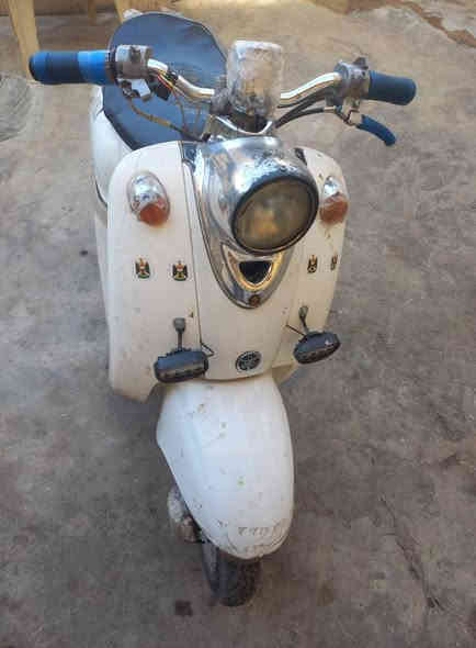 دراجه للبيع نضيف عبدالحليم اي عيب مابي سعر٢٢٥للاتصال***********
