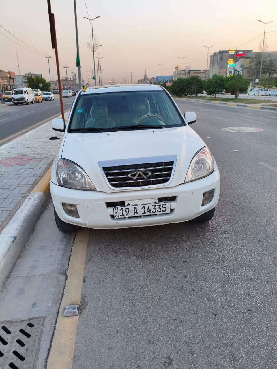 سلامو عليكم شيري تيكو سياره مصبوغه حزام جاهزه السياره خير من الله مكينه وكير عل شرط تخم تاير حداديه جديده العلوان كربلاء السعر 43 وبيه مجال الهتف***********
