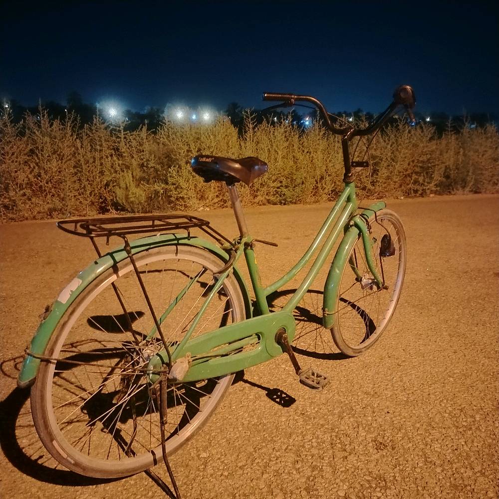 كربلاء طويريج بايسكل نضيف حلو مرتب موديل 18 لون اخضر السعر 75 قابل للتفاوض 