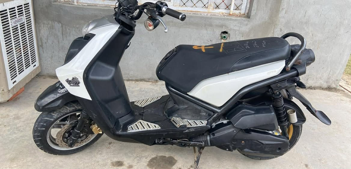 سلام عليكم دراجه لبيع جبلي مكفوله لو برقي ما مفتوح كفاله ***********
