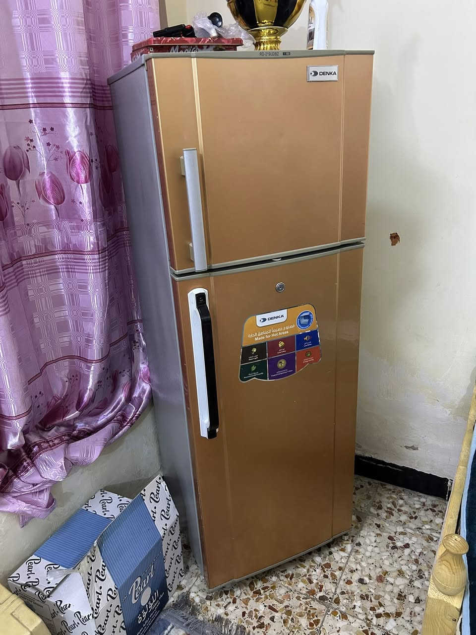 للبيع ثلاجه دنكه ماطور جديد واكبر من البلادي الجان بي 
السعر 100 بي مجال بسيط


**إذا كنت صاحب هذا الإعلان وتريد حذفه لأي سبب، رجاءا أرسل رسالة إلى الدعم الفني**