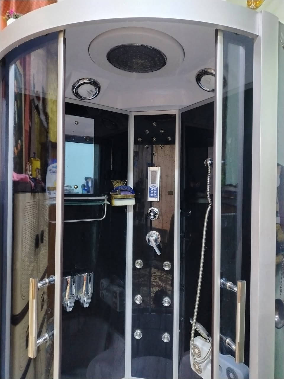 حمام جام باينو  داخل الغرفه يصير متر × متر جام اخو جديد البصره


**إذا كنت صاحب هذا الإعلان وتريد حذفه لأي سبب، رجاءا أرسل رسالة إلى الدعم الفني**