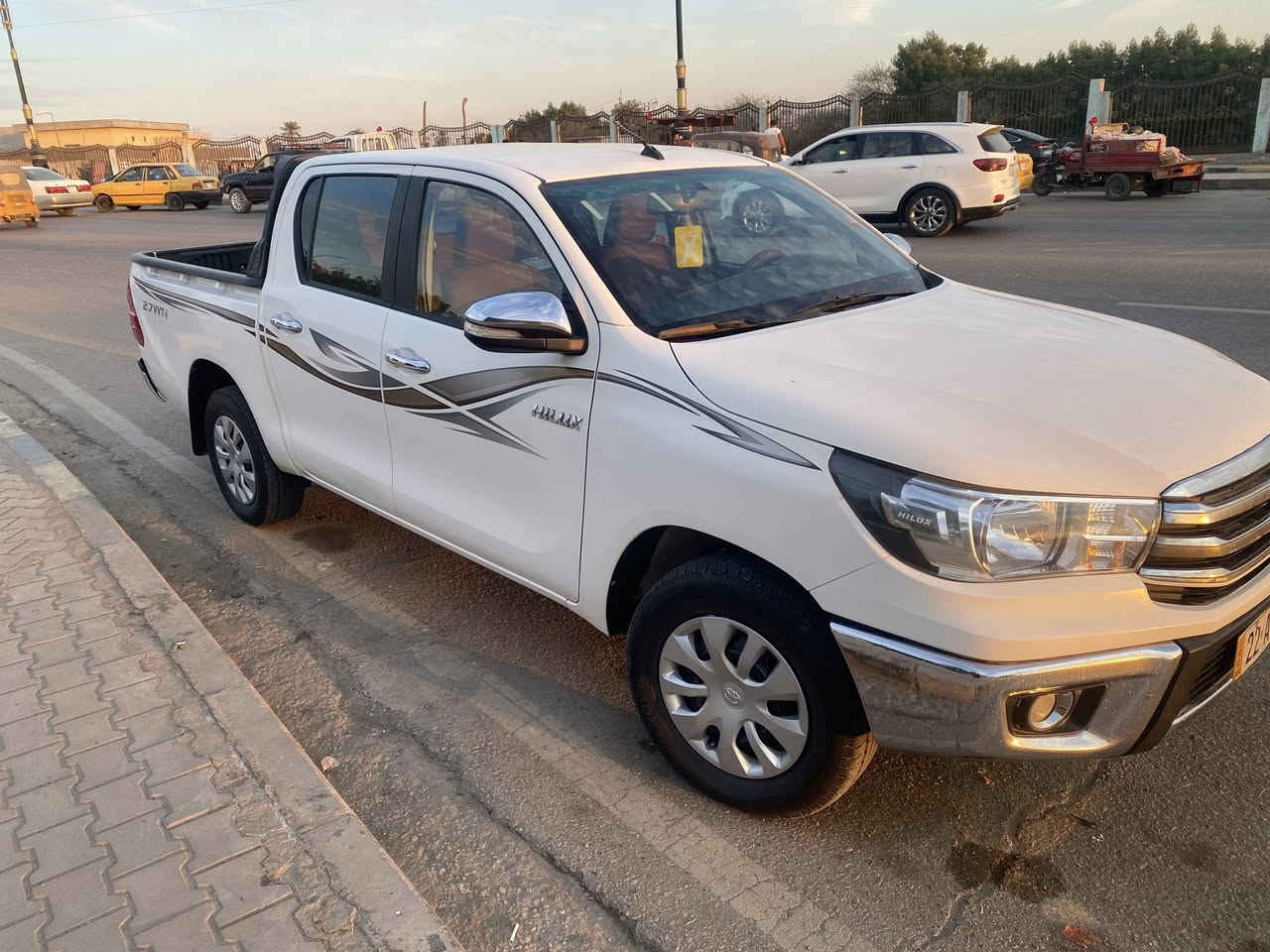 سلام عليكم  فلاونزه البيع ماشيه ١٠٧٠رقم شمالي بيه صبخ بل بنيد  سعر 200 ورقه بيه مجال ***********
