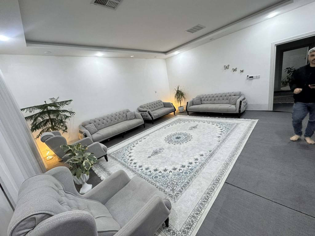 قەنەفەی بۆفرۆشتن 750هەزار کەم بەکارهاتوە 10نەفەریە شوێن ڕانیە
*********** رانية, السليمانية
