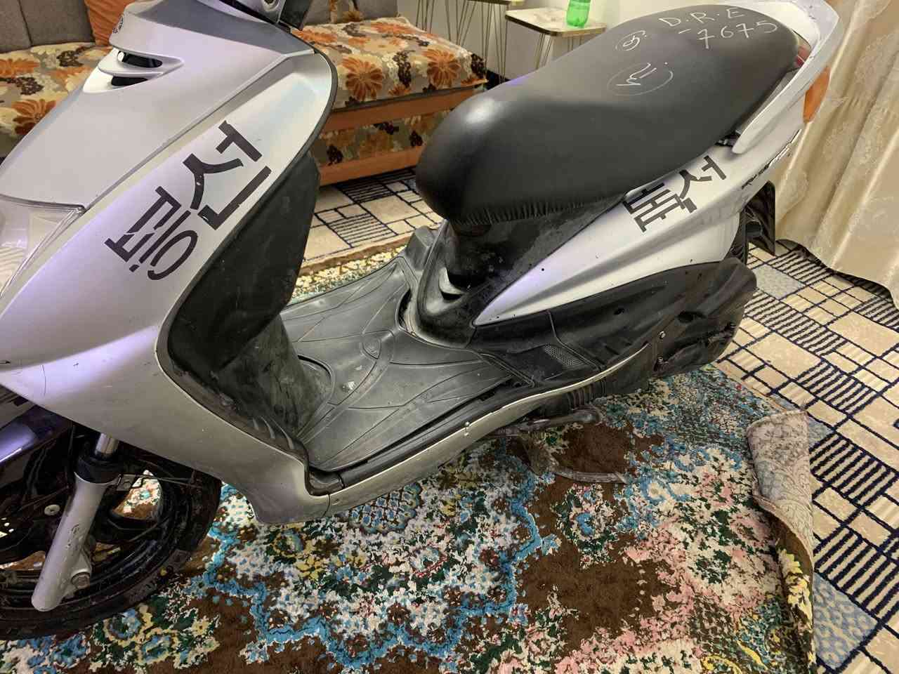 السلام عليكم سكنس ياباني 110 للبيع كلها شغاله نكره سلف كهربائيه كلها شغاله أي نقص مابيها نكره سلف هندر السعر 400 مكاني بغداد الخطيب تواصل *********** فقط وتساب
