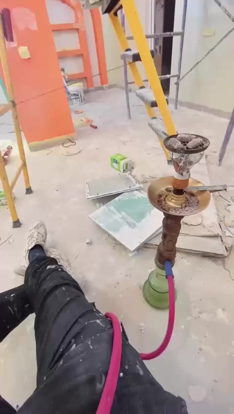 صباغ طلاس فار حاليا***********
