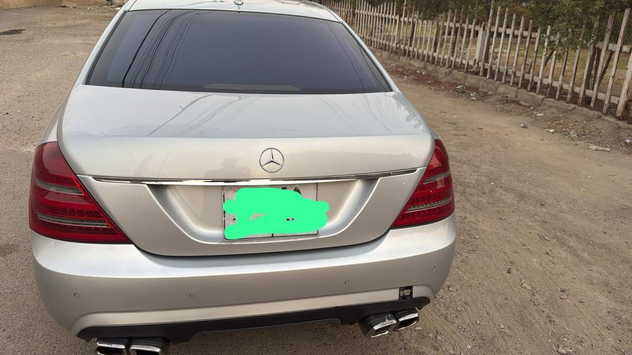 اس 2007 محدث 13 
باب طريل خمس بردات 
350. حجم مكينه 6 سلندر 
سياره جاهزه  ونضيفه 
مكانه بغداد 
سعر. 90 ورقه وبيه مجال 
***********
