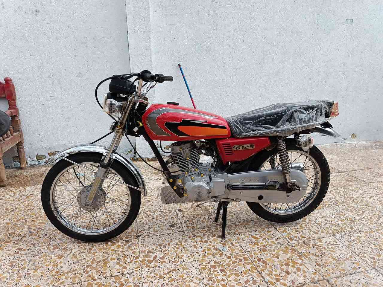 دراجه مال يران خمس نمر مفتوحه مره وحده وقبل سبوع فتحته جبتله غراض ب٢٠٠ عمرته من جديد كشن تانكي صلاحيات عينه ولايت اشاير بكلايت مداكر واير كلج وجفتته وللعلم محرك صبغته صبغ حراري تجفيت أصلي السعر ٤٧٥ وبيه مجال قليل  رقمي  ***********
