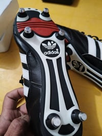 اديداس • قياس ٤٣ • توصيل