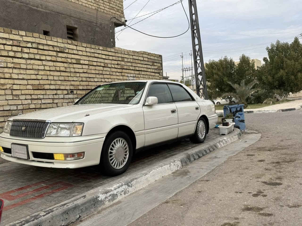 السلام عليكم راس الثور فلات كفاله من الكص والنقل والضربة 
مديل 98 فول ماعده الفتحة مكينه 3000 فيشتين 
رقم انبار الدولي بسمي مكان كربلاء 
***********
***********
غير متواجد ع الفيس الي يعجبة يتصل ويدلل
