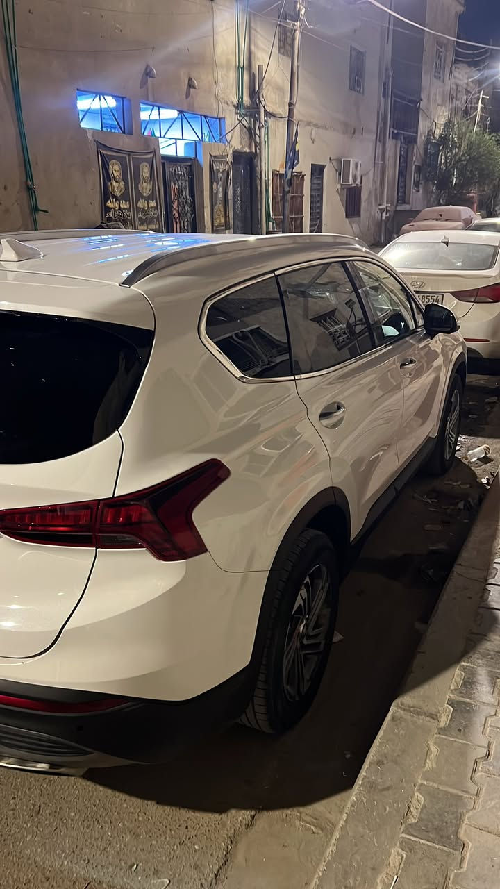 سنتافي وارد امريكي موديل 2023 بيه باب السايق بيه صبغ وچاملق مبدل ايرباك ماطاگ بيه باردالباقي كله كفاله مكينه گير تبريد كله كفاله السعر 185$موبايل ***********
