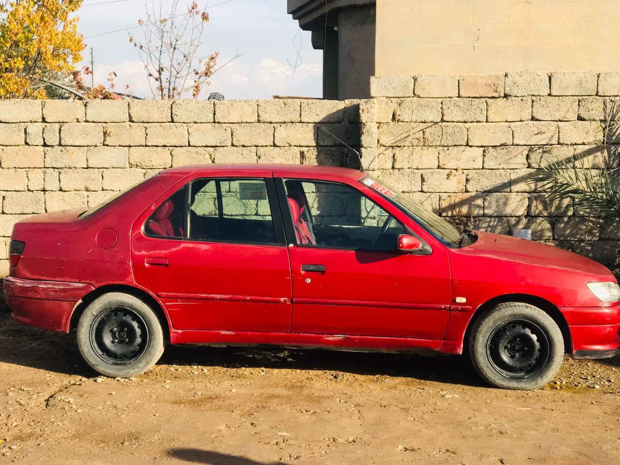 بيجو حره مامطلوبه
مسجله رسميه مدكوكه حاسبه
مامطلوبه اي شي 
كير محرك شرط جديد 
صدر الخلفي بي تعب 
رعيها من اهل بغداد ماندلو
مكفوله دوله وعشاير
السعر 24 وبيها مجال 
الاستفسار *********** مكان السياره الشرقاط الاجمسه
