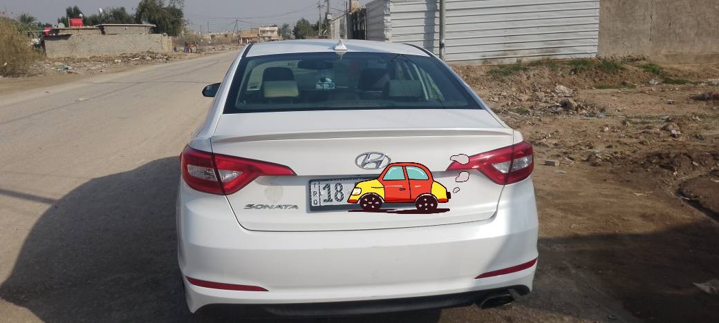 السلام عليكم ورحمة الله وبركاته
سوناتا وارد أمريكي ليبل واحد ضررها شبر الچاملغ الامامي الايمن معدل بارد فقط البنيد صبغ بدون حادث أثر تغليف فابلون دواخل جديده مغلفها جلد كامره اماميه خلفيه شاشه تحكم جهتين گيرثلاث انظمه محرك حداديه تخم تاير باتري جدد كفاله عامه من الصبغ والتبديل ماعدا البنيد مصبوغ.
السياره وضع الشركه تماما جاهزه السعر 126$بيها مجال قليل التواصل *********** مكان بابل
