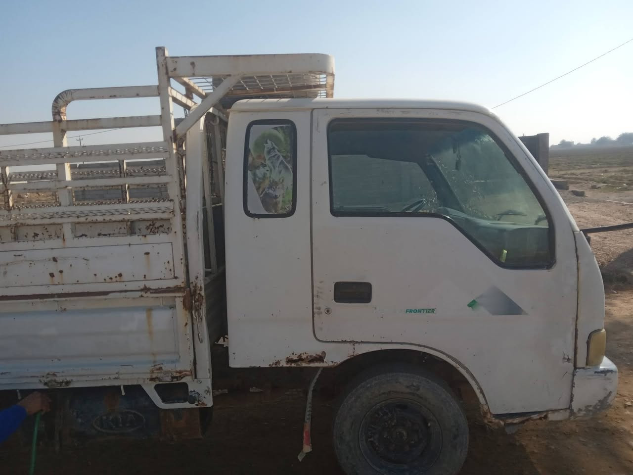 كيه فنتيره موديل ٢٠٠٠ السعر ٤٥ورقه بيه مجال وبسمي السياره خير من الله  رقم الهاتف ***********
