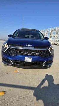 للبيع كيا سبورتج برستيج 2024 ازرق اللون وارد امريكي بدون رقم . حادثه ج...