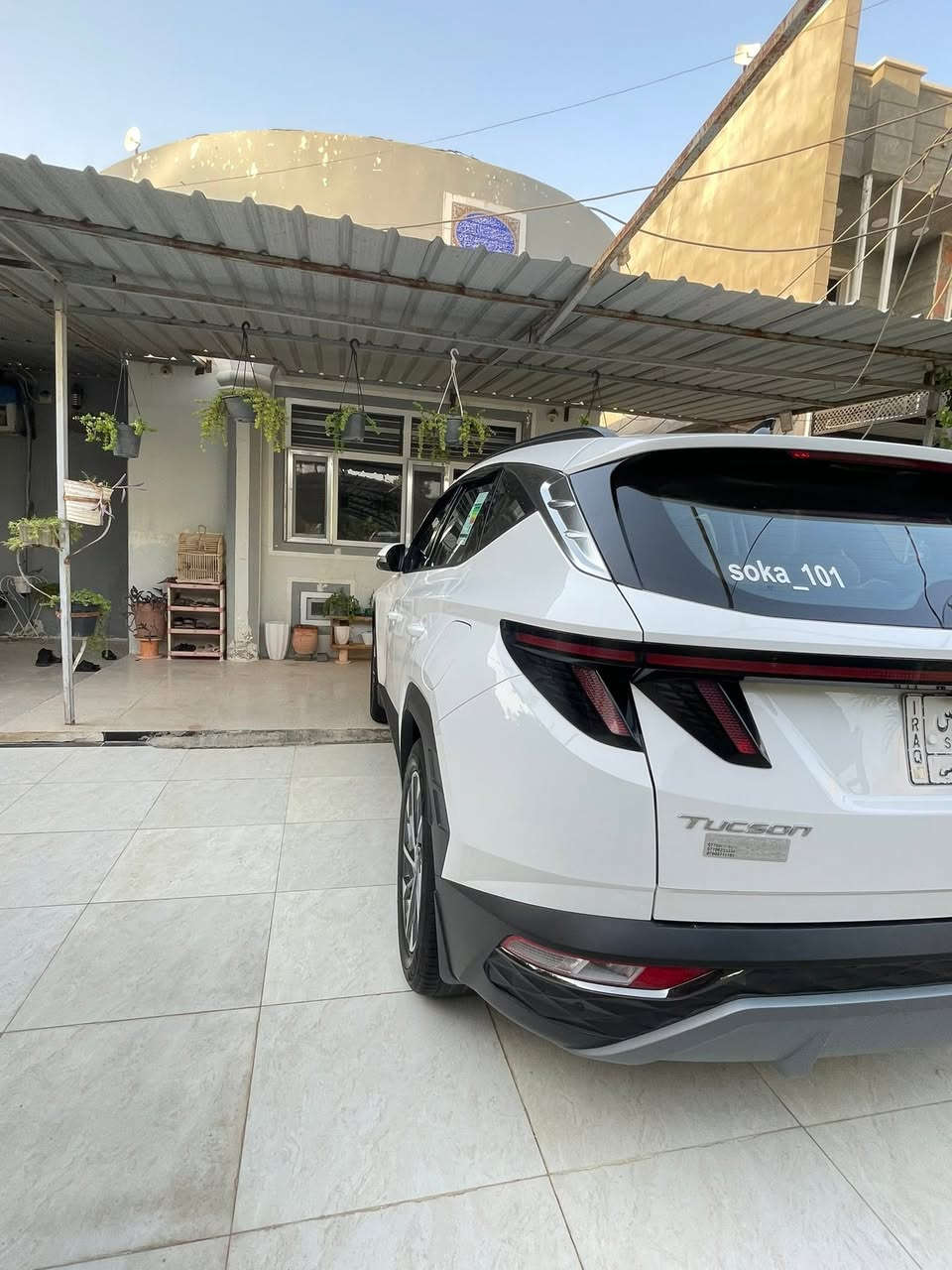 سلام عليكم ورحمة الله وبركاته
🚗 للبيع 

Hyundai Tucson 2024 
هيونداي توسان موديل 2024

🌍 المدينة –  ديالى —دلى عباس 

•   🛣️  المسافة المقطوعة    - 70 الف كلم 
------------------------------------------------------------ 

💰 السعر:  212$ وبيها مجال 
✅ المواصفات : ماعده الفتحه 

🎨 اللون: أبيض
📍 الممشى:70,000كم
⛽ محرك 2.0 لتر بنزين
🔩 4 سلندر
⚙️ جير أوتوماتيك
🛞 دفع رباعي AWD
💿 جنوط 19 إنش
⭐ الحالة ممتازة جداً
✅ بدون حوادث
🌍 وارد خليجي
🛡️ مكفولة كفالة عامة

• شاشة لمس حديثة
• Apple CarPlay
• Android Auto
• بلوتوث
• كاميرا خلفية
• حساسات أمامية وخلفية
• تشغيل بصمة
• دخول ذكي (Smart Key)
• مثبت سرعة
• تحكم بالمقود
• شاشة معلومات متعددة
• مكيف أوتوماتيك
• مرايا كهربائية قابلة للطي
• إضاءة LED أمامية وخلفية
• فرامل ABS
• نظام الثبات الإلكتروني ESP
• نظام مانع الانزلاق
• مراقبة ضغط الإطارات TPMS
• وسائد هوائية متعددة
• منافذ USB وشحن للأجهزة
• مقاعد مريحة وعملية
•السياره تقريبه بيها بلـ20 حالوب مامبينات مطشرات على البنيد والمقاره والباب وجاملغ 

•رقم الهاتف لتواصل ***********
