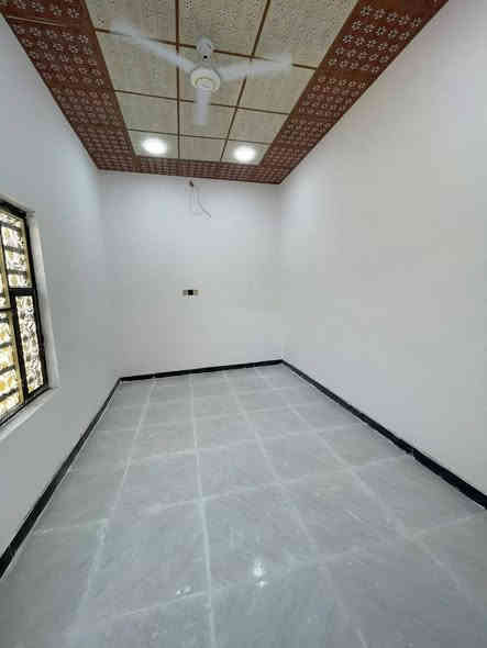 سلام عليكم توفر دار سكن البيع طابو زراعي عراقي المساحه 160متر كهرباء ماي مجاري شارع 9 متر سعر 80 وبي مجال الاستفسار ***********
