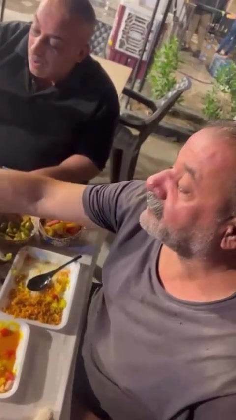 ⁨ ⁨ شرفتونا ونورتونا حبايب 🤍🤍

✔️17 الف بس حبايب 
نص دجاجه ووياه سمجه ولمقبلات وتمن ولخبز 😍 ⁨ 
✔️تبسي دجاج ودجاج على التنور 
بس على 15،000 الفً😍😍 
ومليون عافية 🤍
✔️ نركيلتين وثالثة مجانا حبايب 😍
مستعدين لتجهيز المواكب ومليون عافيه 😍
نتشرف بزيارة الجميع
مستعدين لتجهيز كافة مناسباتكم وافراحكم 
وايضا لتجهيز المواكب 

📞 ***********

🚚 توصيل مجاني داخل البنوك
🚚 ويتوفر أيضاً توصيل إلى خارج البنوك

🕛 متواجدين يومياً من الساعة 9 صباحا ولغاية 12 ليلاً

👨‍👩‍👧‍👦 توجد صالة خاصة ومريحة للعوائل

✨ ننتظركم يومياً بأطيب الأكلات وأجمل الأجواء.⁩⁩⁩⁩⁩⁩⁩⁩⁩⁩⁩
