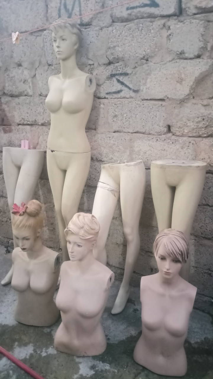 السلام عليكم
مليكانات مستعمل للبيع عندي كمية وياهن شليف ادين قيمهن واخذهن عنواني موصل ايمن حي الشهداء للاستفسار خاص


**إذا كنت صاحب هذا الإعلان وتريد حذفه لأي سبب، رجاءا أرسل رسالة إلى الدعم الفني**