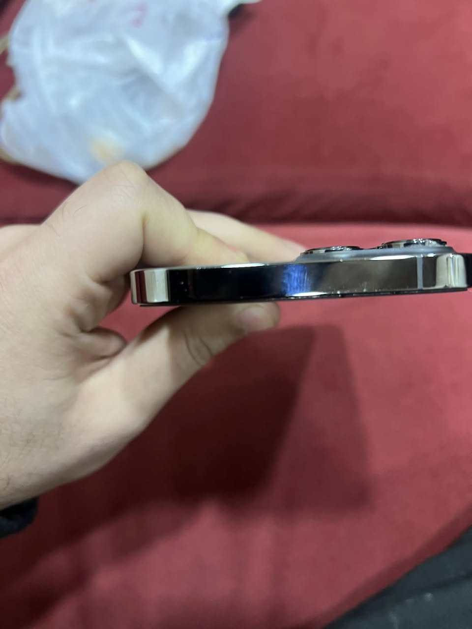 سلام عليكم 13 برو ماكس اسود بطارية 83 ذاكرة 128 نضافة 99‎%‎ شرط بينو سلخ واحد صغير و كلو نورمال ب 580 قفل بيع مستعجل
***********+بي واتساب
