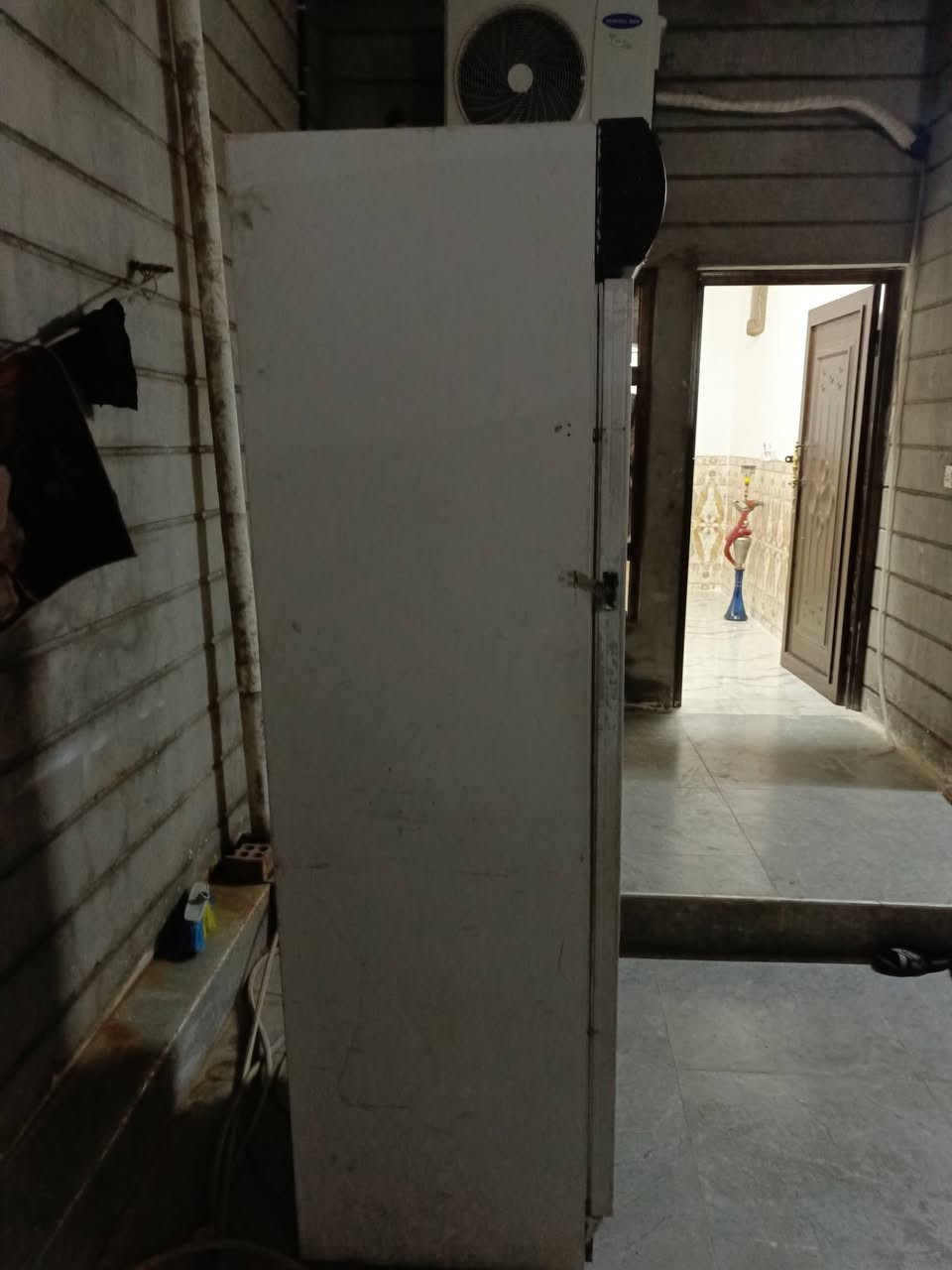 ثلاجة عارضة نوع ايكور غاز بلادي شرط الشغل سعر ١٦٥الف ***********
