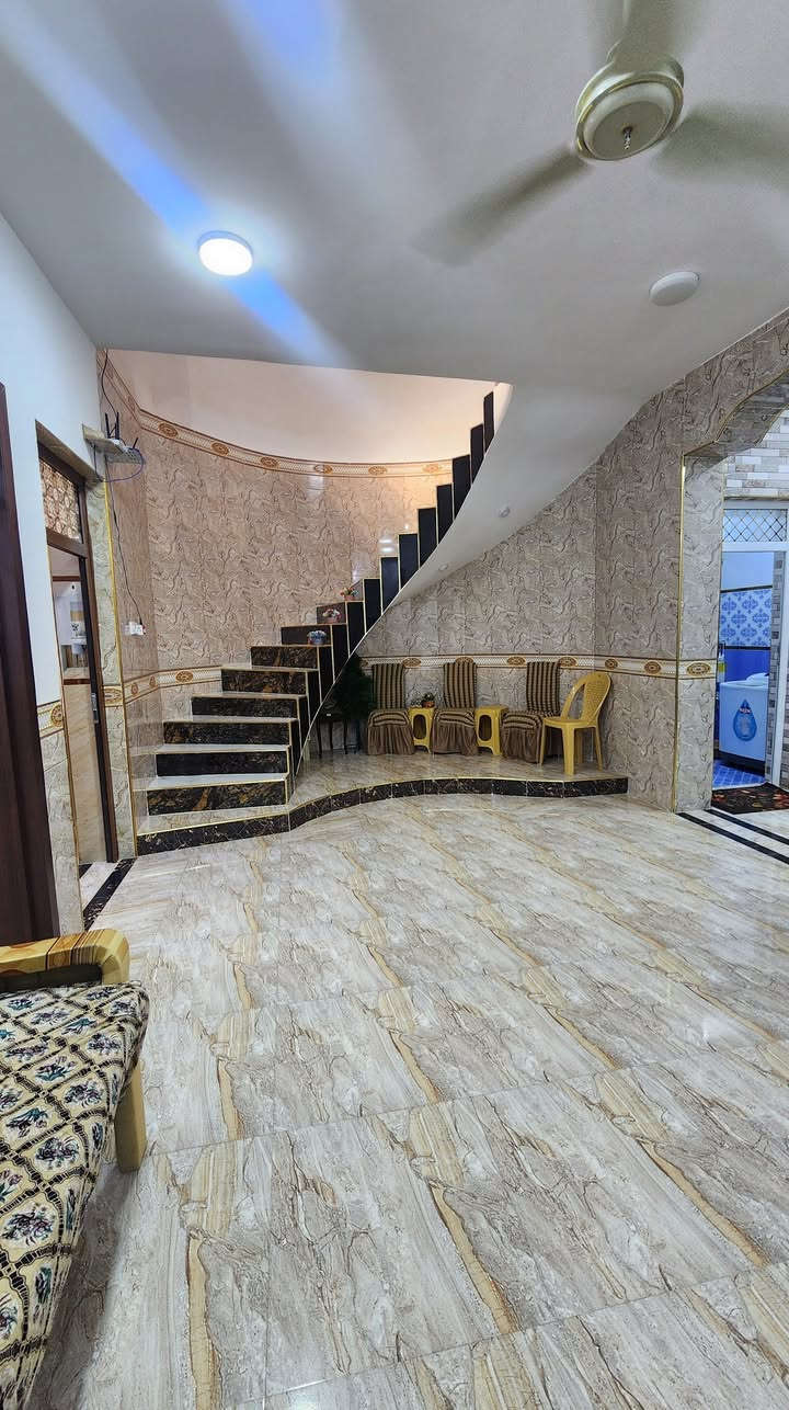 بيت للبيع طابق واحد 👇 جديد 👇
بناء حجر -  ارضية بورسلين - واجهية تقطيع
✅ مساحة 200 م
✅ شارع 10 م
✅ ستة كيلو قرب جامع المعز
✅ طابو صرف

غرفتين نوم واستقبال وصالة ومطبخ حار وبارد وصحيات وصحيـات داخلية وخارجية

للأستفسار أكثر
*********** متوفر واتس
مكتب التميز للعقار في قادسية الثانية قرب الحوراء

فيديو 👇 

https://vt.tiktok.com/ZSQsDKKj9/
