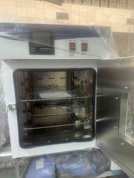 جهاز اوفن 20لتر حقيقي ستل ستيل كوالتي عالي  صنع صيني وشغل ايطالي 
وبسعر مناسب متوفر لدينا حالياً 
***********
